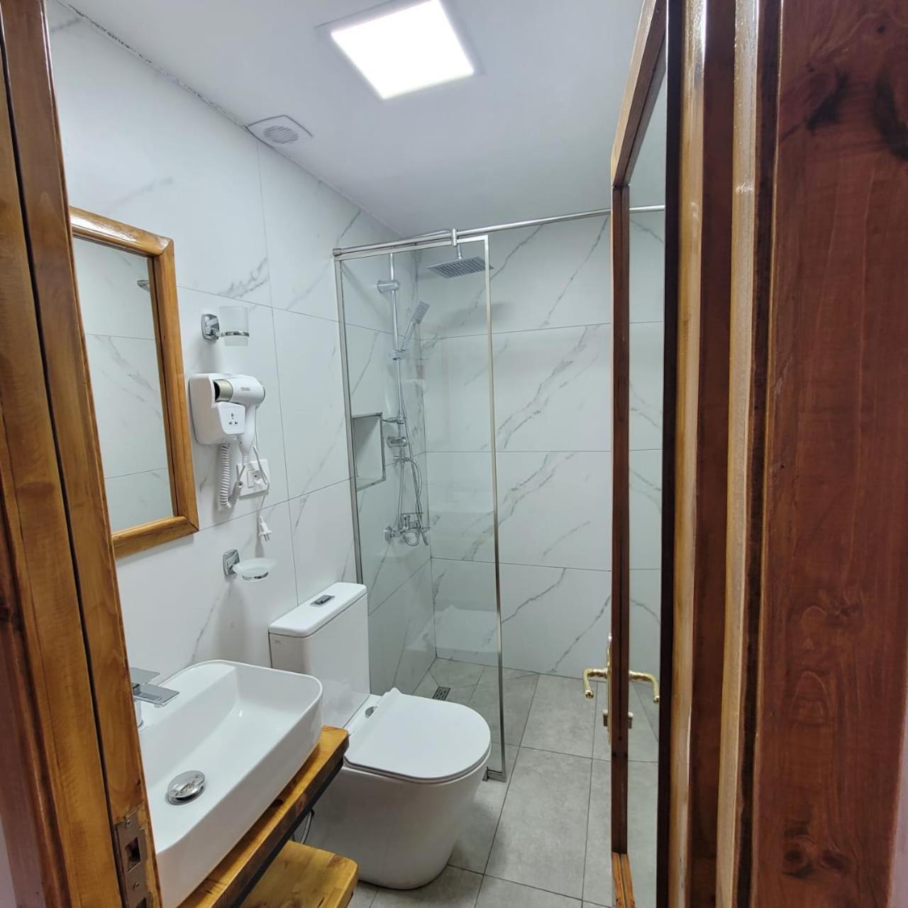 Jona Guest House Gjirokastër Extérieur photo